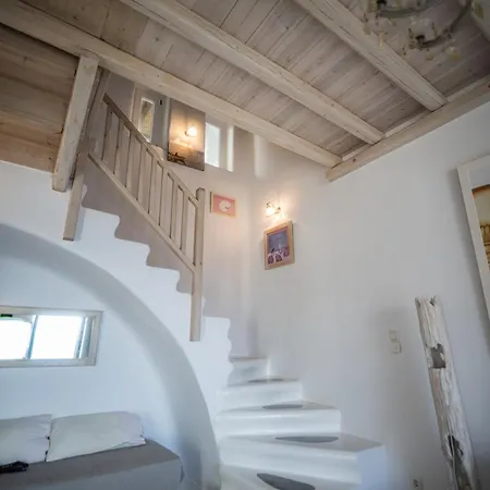 فندق White Rock & Houlakia (Mykonos)