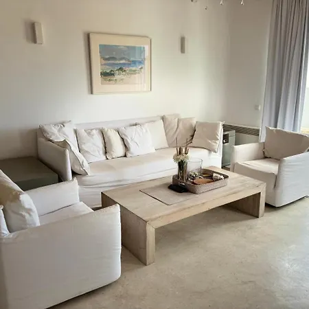 White Rock & فندق