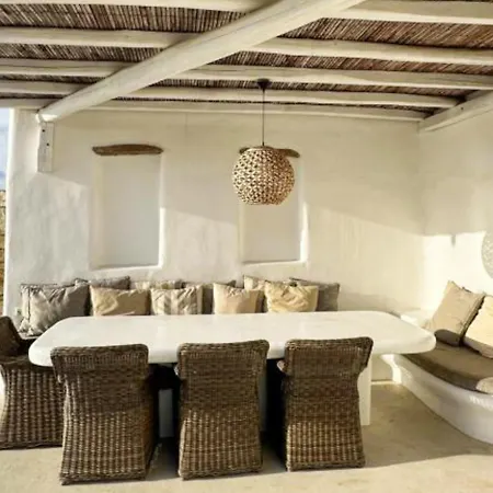 فندق White Rock & Houlakia (Mykonos)