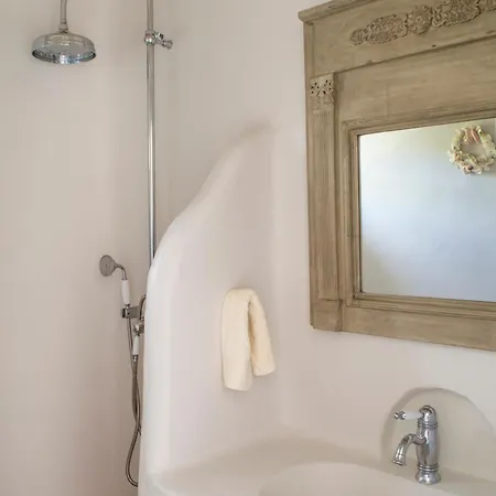 White Rock & فندق *