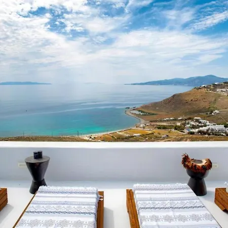 ホテル White Rock & *