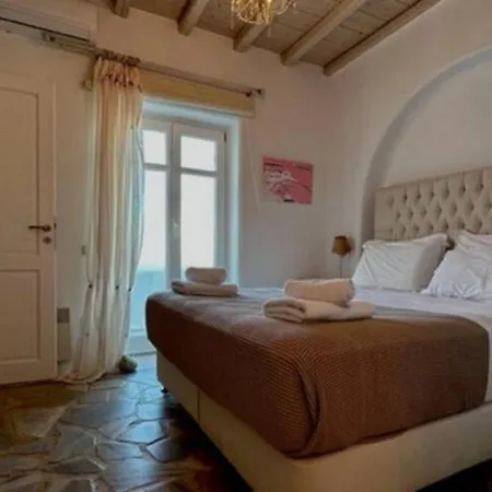 White Rock & Hotel *