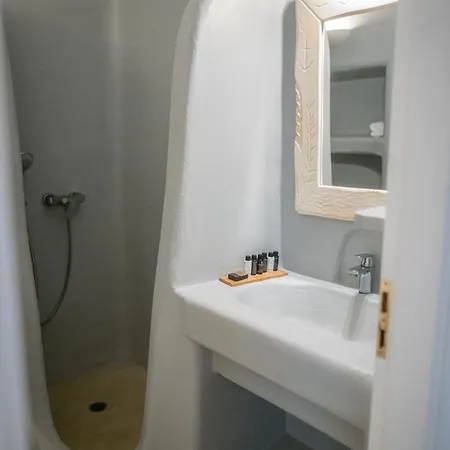 Hotel White Rock & Houlakia (Mykonos)