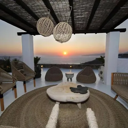 White Rock & Houlakia (Mykonos)