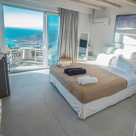 Hotel White Rock & *