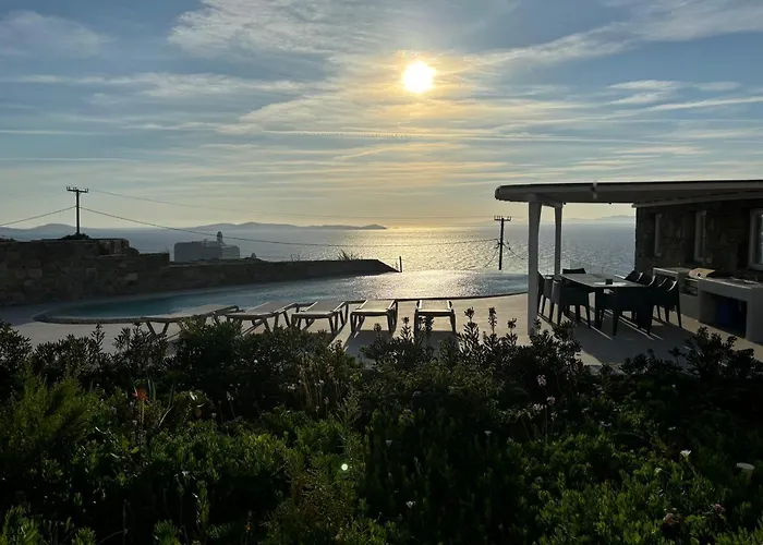 White Rock & Houlakia (Mykonos)